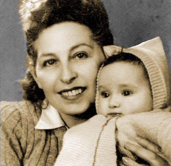 Hedy Schleifer with her mother Miri